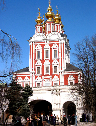   2003.